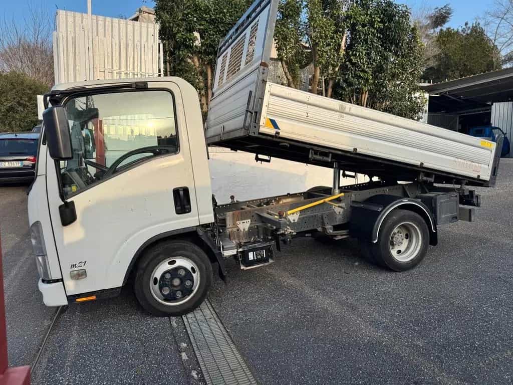 Isuzu Other M21 Ground E 1.9 TDI Ribaltabile trilatera 07/2020-photo-2