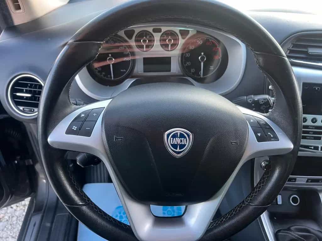 Lancia Delta 1.4 TurboJet Klimaauto. SHZ LHZ Tempomat 06/2011-photo-12