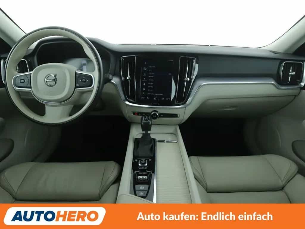 Volvo 2.0 D4 Momentum Pro AWD Aut.*NAV*LED*TEMP*CAM* 12/2019-photo-11