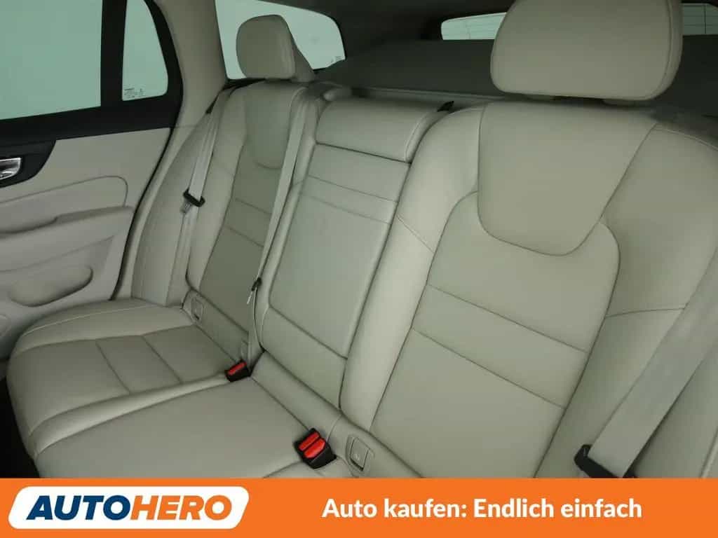 Volvo 2.0 D4 Momentum Pro AWD Aut.*NAV*LED*TEMP*CAM* 12/2019-photo-13