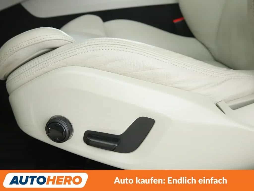 Volvo 2.0 D4 Momentum Pro AWD Aut.*NAV*LED*TEMP*CAM* 12/2019-photo-26