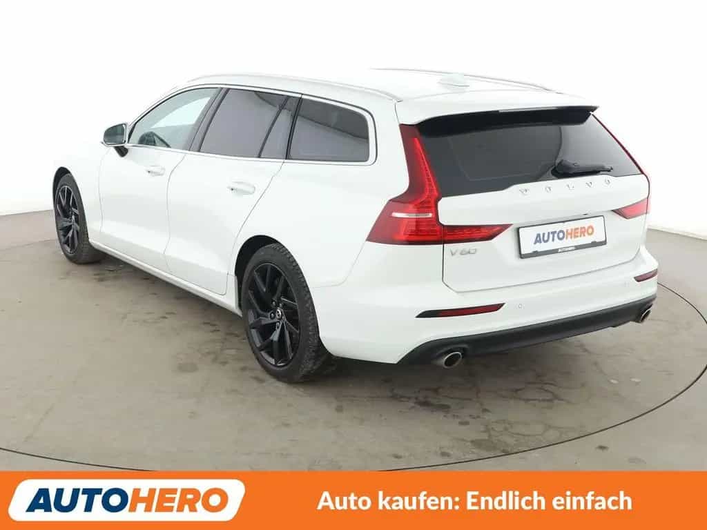 Volvo 2.0 D4 Momentum Pro AWD Aut.*NAV*LED*TEMP*CAM* 12/2019-photo-3