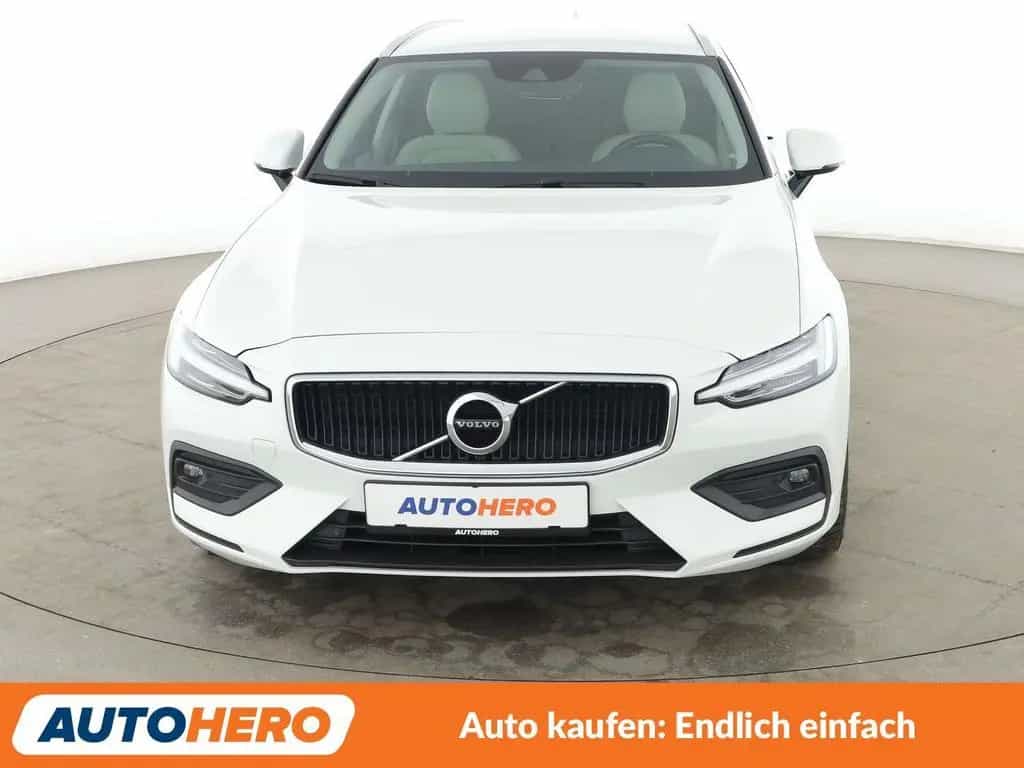 Volvo 2.0 D4 Momentum Pro AWD Aut.*NAV*LED*TEMP*CAM* 12/2019-photo-8