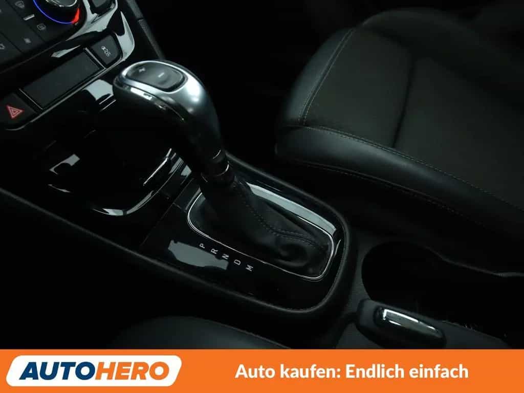 Opel Mokka X 1.4 Turbo 120 Jahre Aut*NAVI*TEMPO*CAM* 04/2019-photo-23