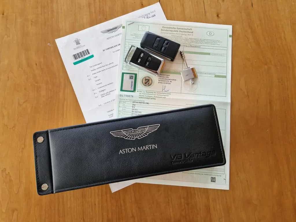 Aston Martin V8 Vantage 4,7 Roadster, deutsches Fzg, wenig KM 08/2008-photo-16
