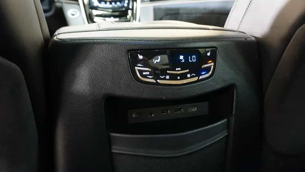 Cadillac Escalade 6.2 V8 Platinum +DEUTSCH+LED+AHK+STHZG+ 01/2019-photo-25