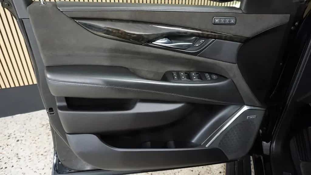 Cadillac Escalade 6.2 V8 Platinum +DEUTSCH+LED+AHK+STHZG+ 01/2019-photo-28