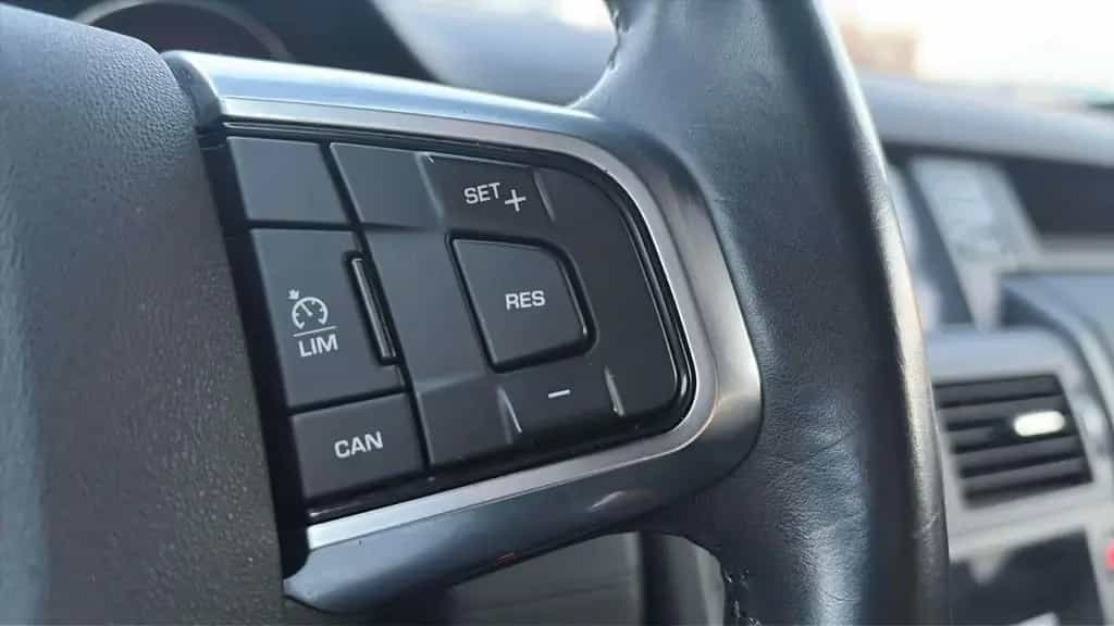 Land Rover Discovery Sport*4X4*Automatik*HU/AU Neu*Kamera 06/2015-photo-14