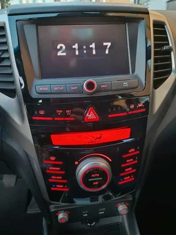 Ssangyong Tivoli 1.6 e-XDi 160 SAPPHIRE 2WD 09/2018-photo-8