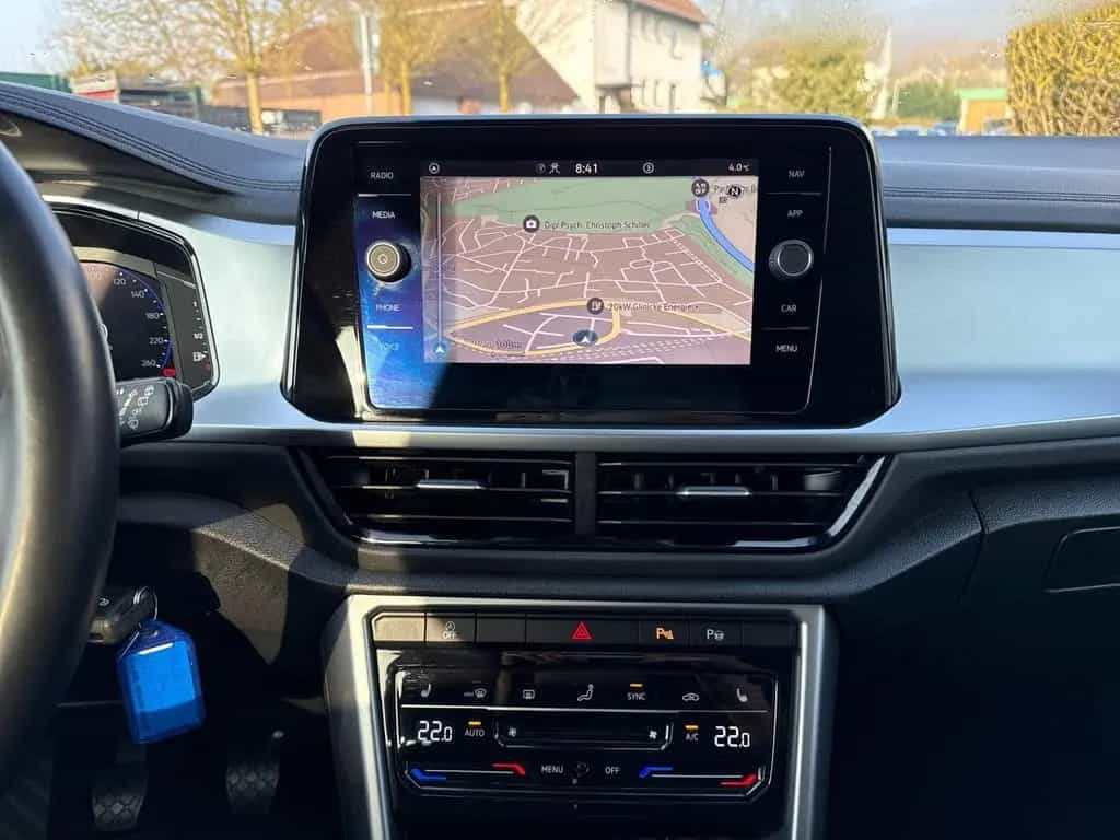 Volkswagen T-Roc Life 1.0 TSI SHZ, NAVI 02/2023-photo-9