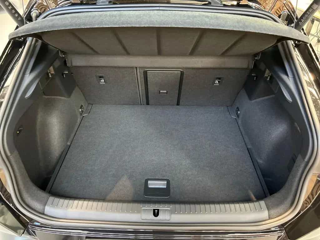 Cupra Formentor VZ 2.0 TSI 195 kW DSG Sennheiser AHK M 03/2026-photo-13