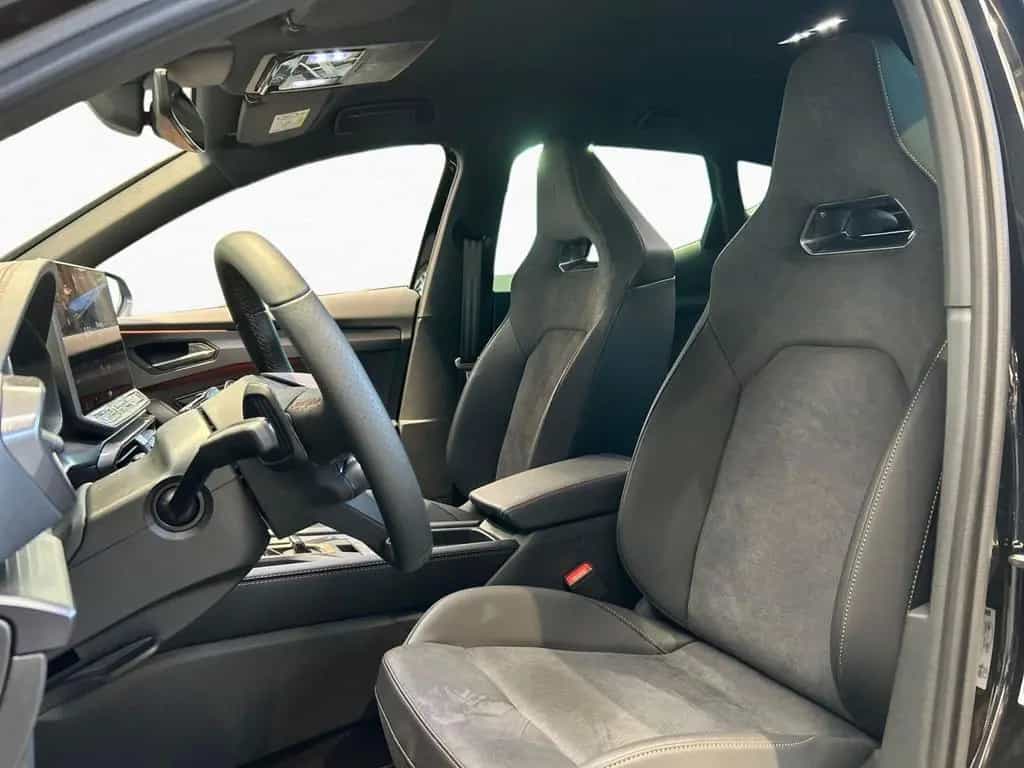Cupra Formentor VZ 2.0 TSI 195 kW DSG Sennheiser AHK M 03/2026-photo-6