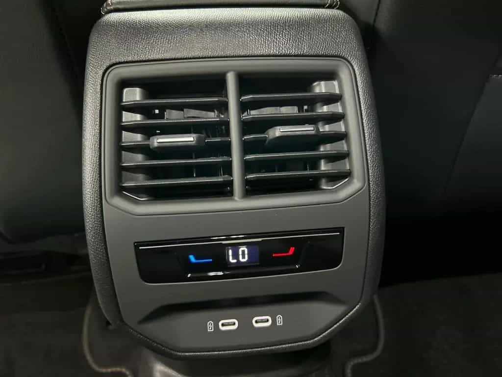 Cupra Formentor 1.5 eTSI 110 kW DSG Navi Sennheiser 08/2025-photo-13