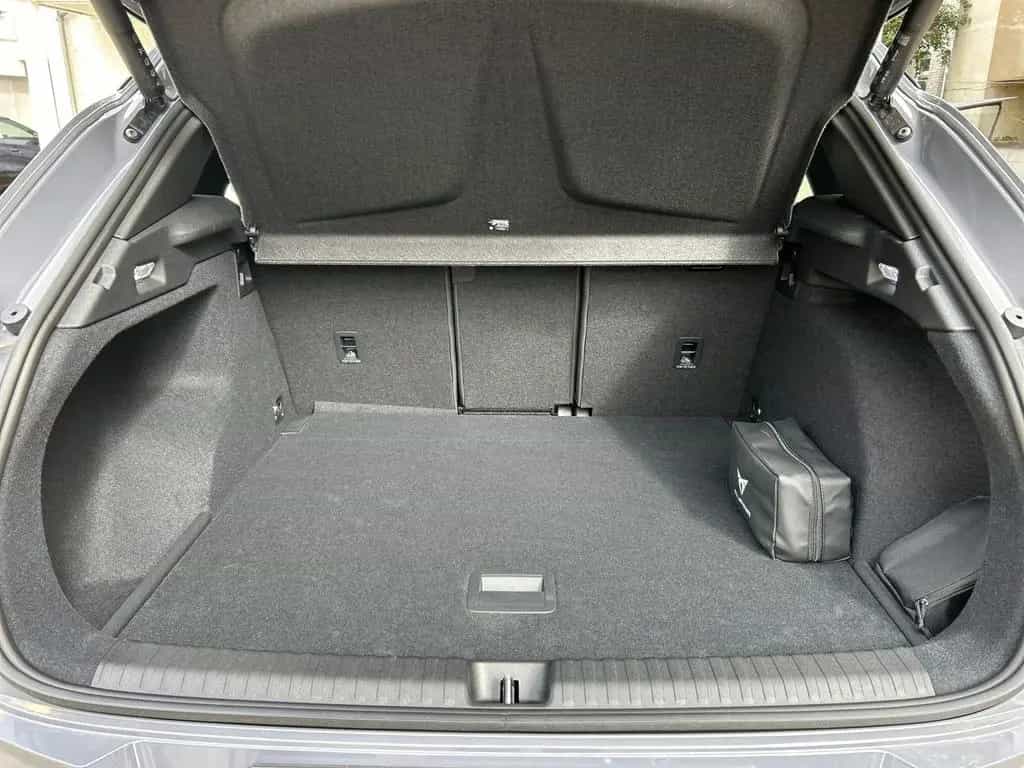 Cupra Terramar VZ 2.0 TSI 195 kW DSG 4Drive Sennheiser 11/2025-photo-14