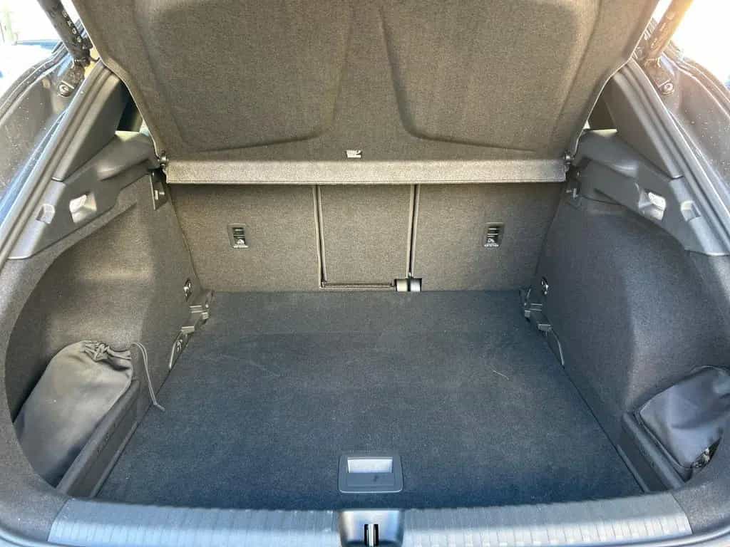 Cupra Terramar 1.5 eTSI 110 kW DSG AHK Sennheiser 02/2026-photo-12
