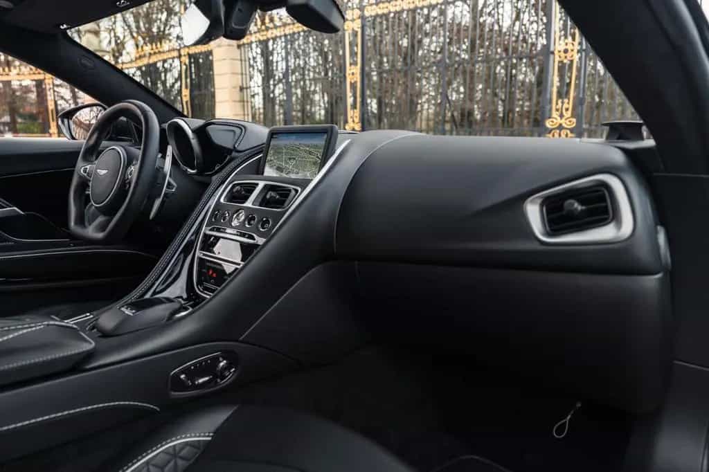 Aston Martin DBS Superleggera 2+2 5.2 V12 - Xpel PPF, options 06/2020-photo-8