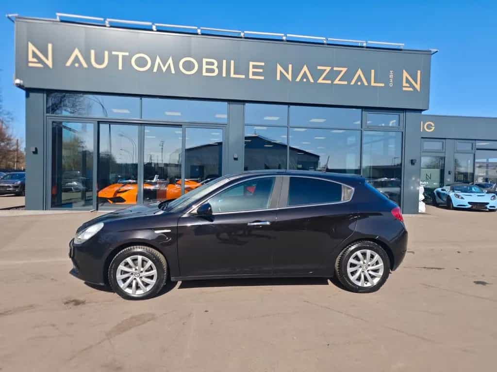 Alfa Romeo Giulietta TURISMO *8-FACH*SHZ*AUT*LED* 02/2016-photo-11
