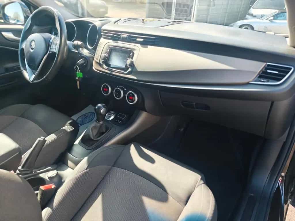 Alfa Romeo Giulietta TURISMO *8-FACH*SHZ*AUT*LED* 02/2016-photo-14