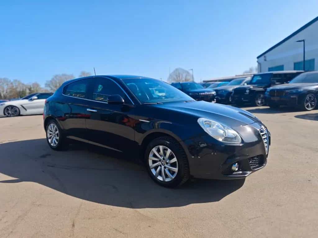 Alfa Romeo Giulietta TURISMO *8-FACH*SHZ*AUT*LED* 02/2016-photo-4