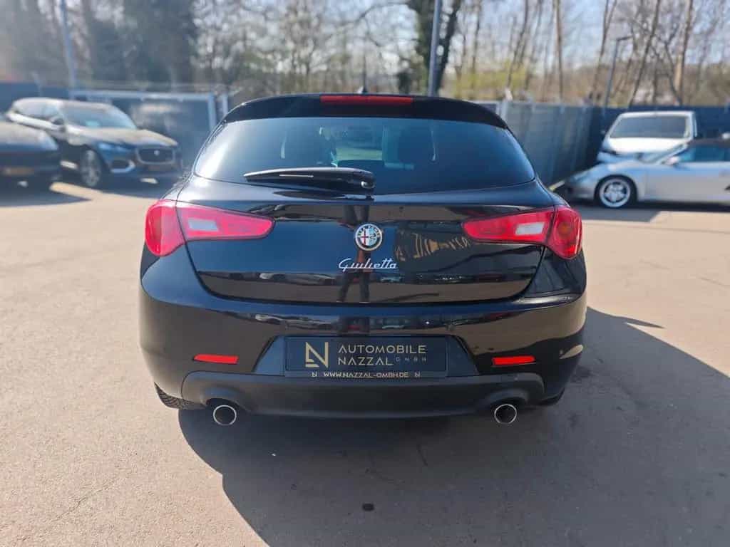 Alfa Romeo Giulietta TURISMO *8-FACH*SHZ*AUT*LED* 02/2016-photo-6