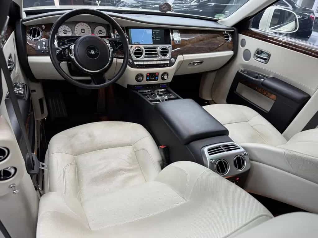 Rolls-Royce Ghost V12 *Pano*Massage*RearSeat*ACC*TV*HUP*LIFT 05/2012-photo-44