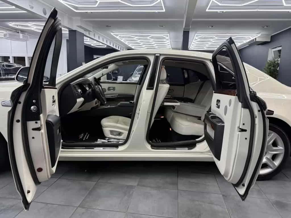 Rolls-Royce Ghost V12 *Pano*Massage*RearSeat*ACC*TV*HUP*LIFT 05/2012-photo-8