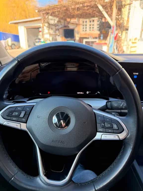 Volkswagen Golf VIII Lim. Life 1,5 eTSI 09/2020-photo-19