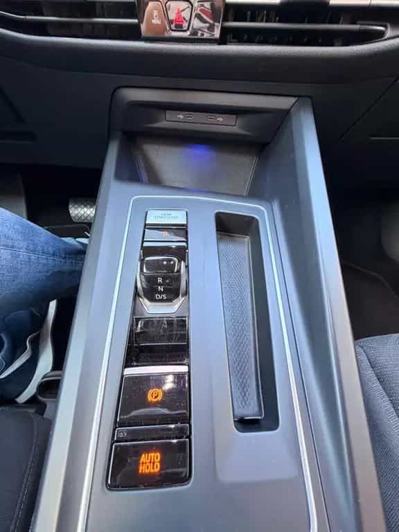 Volkswagen Golf VIII Lim. Life 1,5 eTSI 09/2020-photo-31