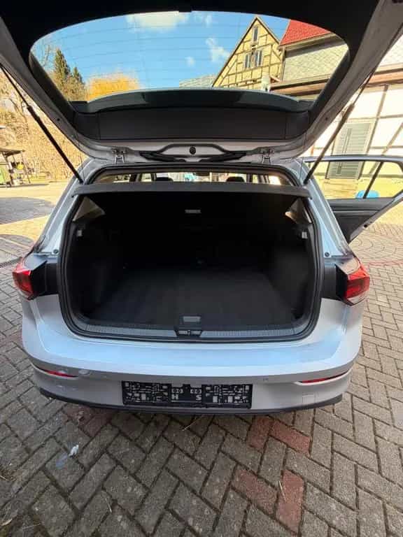 Volkswagen Golf VIII Lim. Life 1,5 eTSI 09/2020-photo-33