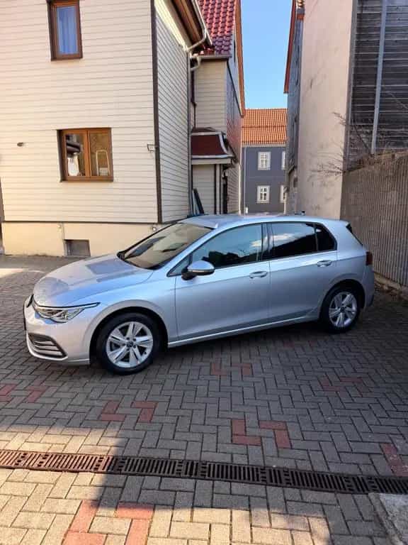 Volkswagen Golf VIII Lim. Life 1,5 eTSI 09/2020-photo-5