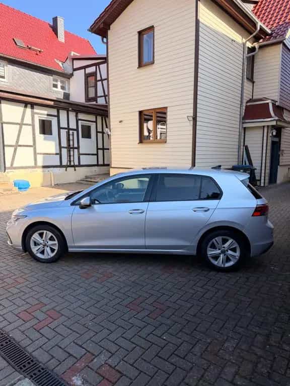 Volkswagen Golf VIII Lim. Life 1,5 eTSI 09/2020-photo-6