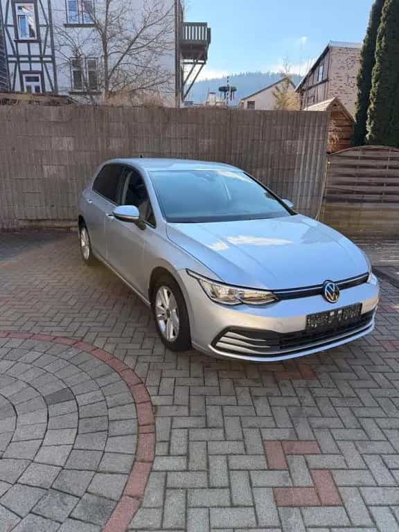 Volkswagen Golf VIII Lim. Life 1,5 eTSI 09/2020-photo-8