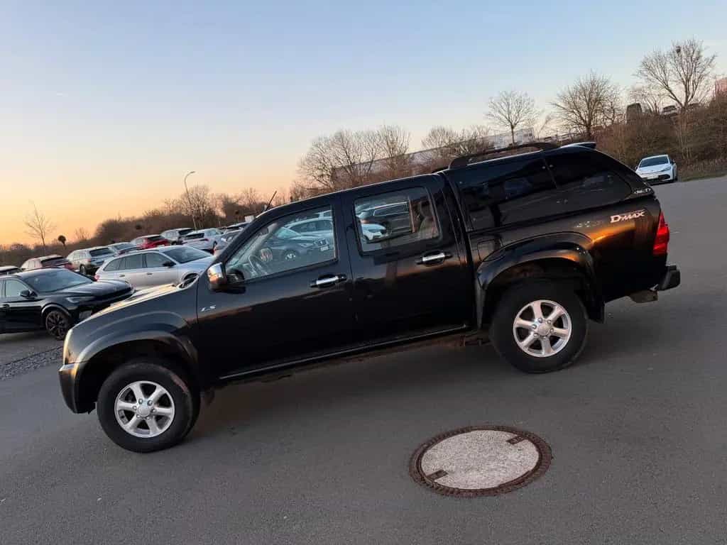 Isuzu D-Max Double Cab 4WD Klima AHK Kamera 05/2010-photo-7