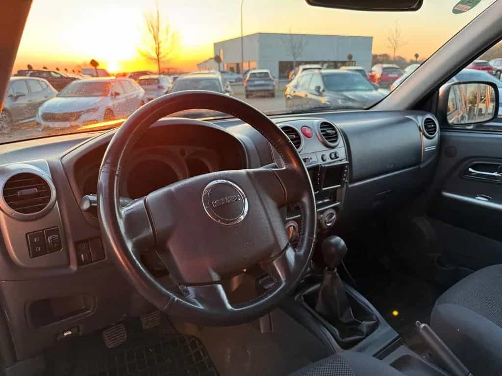 Isuzu D-Max Double Cab 4WD Klima AHK Kamera 05/2010-photo-9