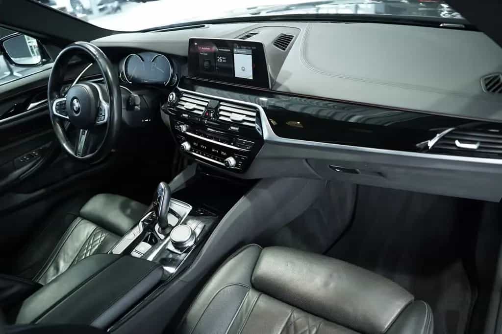 BMW 5 Series 530 i Limousine M Sport *20 *GSD *HK *H-UP*LED* 06/2017-photo-15