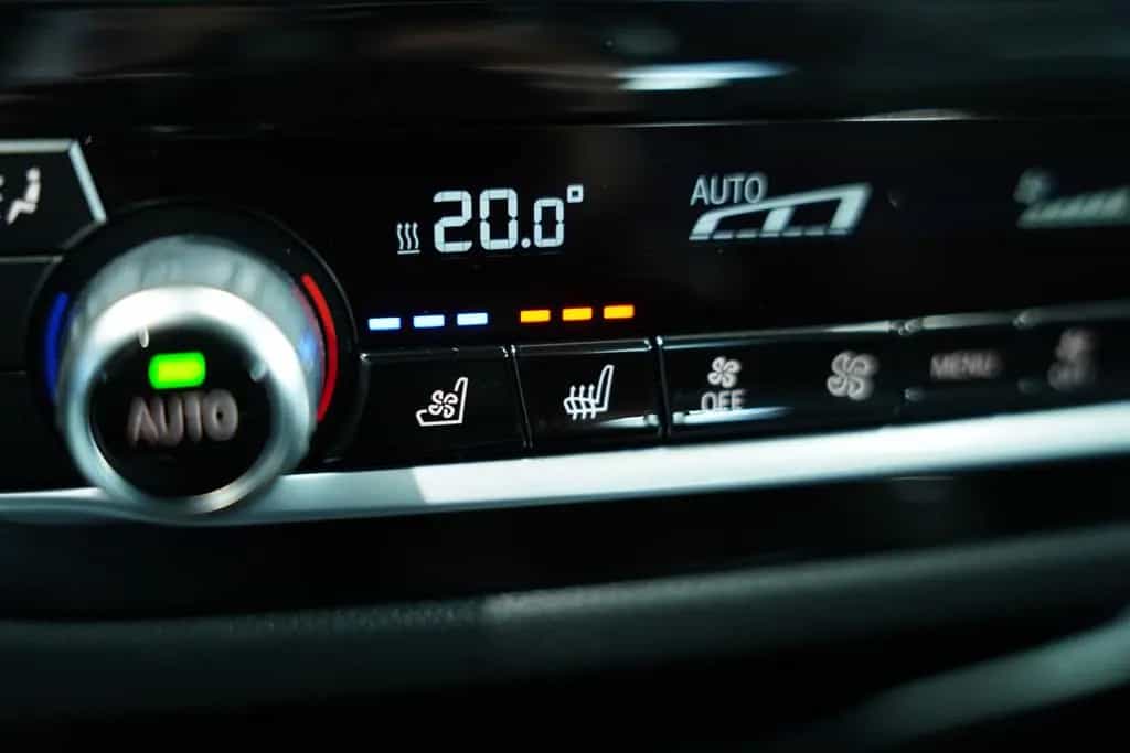 BMW 5 Series 530 i Limousine M Sport *20 *GSD *HK *H-UP*LED* 06/2017-photo-34