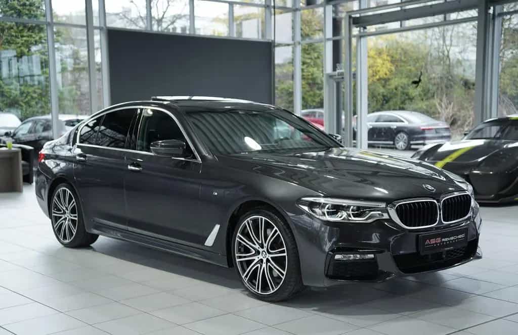 BMW 5 Series 530 i Limousine M Sport *20 *GSD *HK *H-UP*LED* 06/2017-photo-5