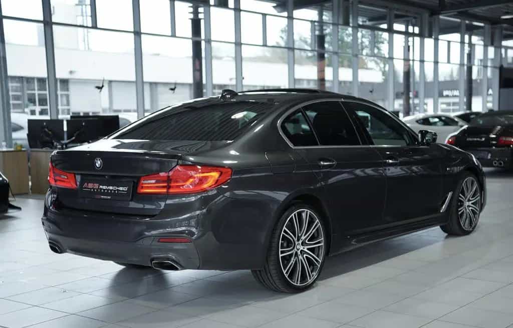 BMW 5 Series 530 i Limousine M Sport *20 *GSD *HK *H-UP*LED* 06/2017-photo-7