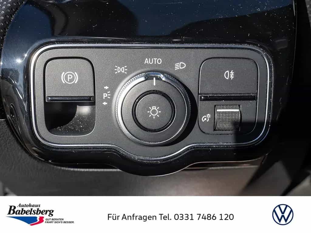 Mercedes-Benz A-Class 200 AMG Line LED NAVI RFK 10/2020-photo-16