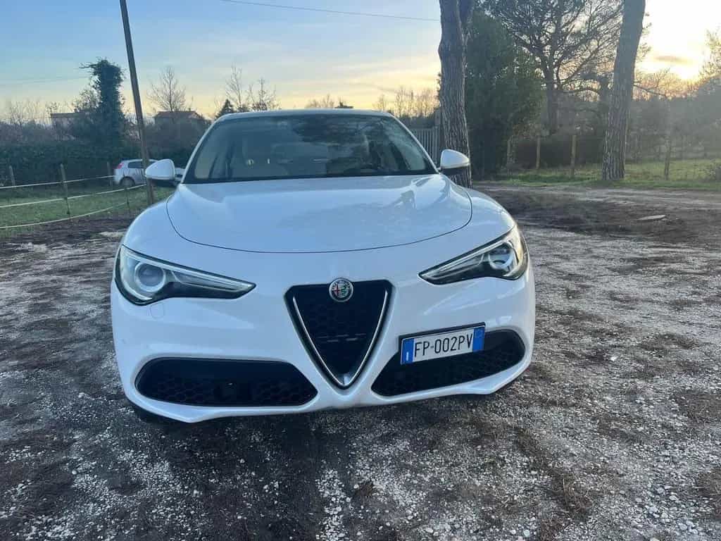 Alfa Romeo Stelvio 2.0 Turbo 280 CV AT8 Q4 Execu 04/2018-photo-0