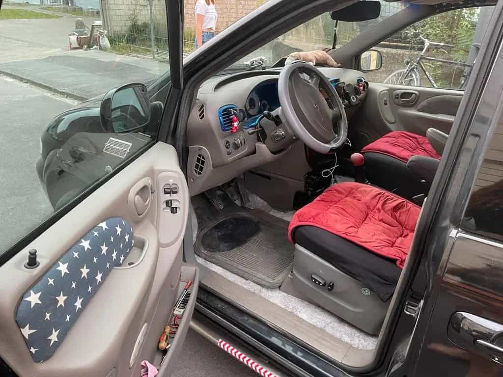 Chrysler Grand Voyager 12/2004-photo-6