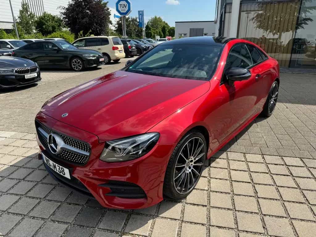 Mercedes-Benz E-Class 400 4MATIC Coupé AMG Line | MB-Garantie 05/2018-photo-1