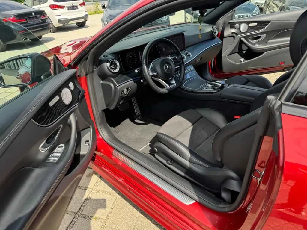 Mercedes-Benz E-Class 400 4MATIC Coupé AMG Line | MB-Garantie 05/2018-photo-5