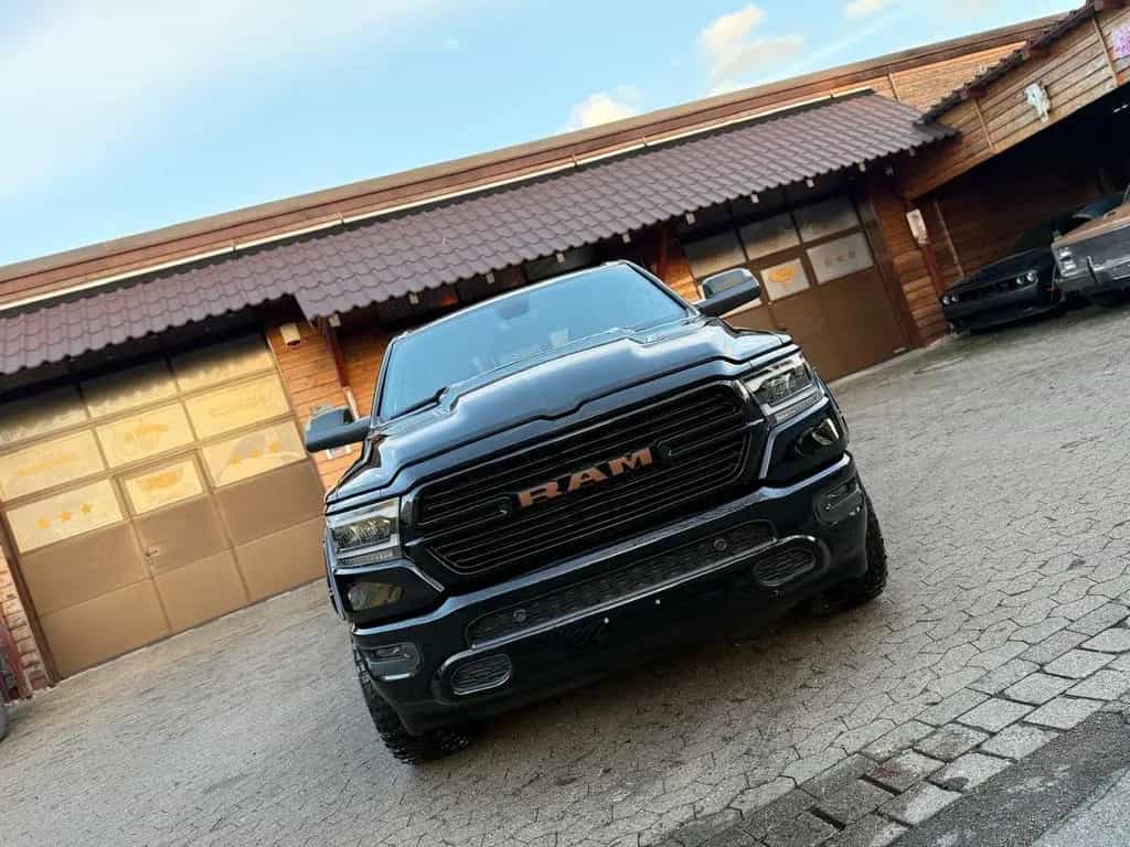 Dodge RAM SPORT*NIGHT*OFFROAD*LIFT*AHK*NAVI*BÜGEL*GARANTIE 04/2021-photo-10