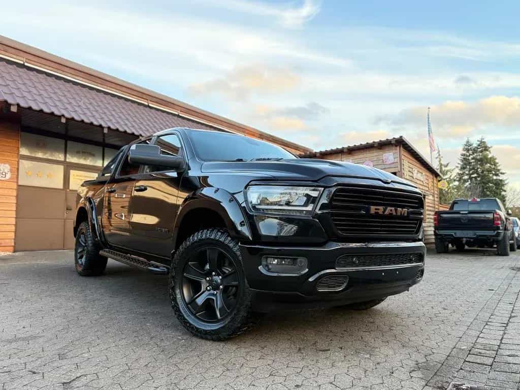 Dodge RAM SPORT*NIGHT*OFFROAD*LIFT*AHK*NAVI*BÜGEL*GARANTIE 04/2021-photo-14