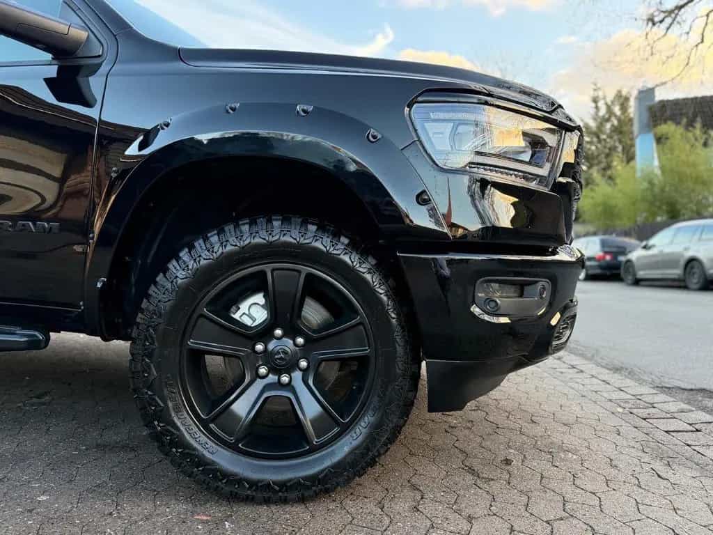 Dodge RAM SPORT*NIGHT*OFFROAD*LIFT*AHK*NAVI*BÜGEL*GARANTIE 04/2021-photo-15