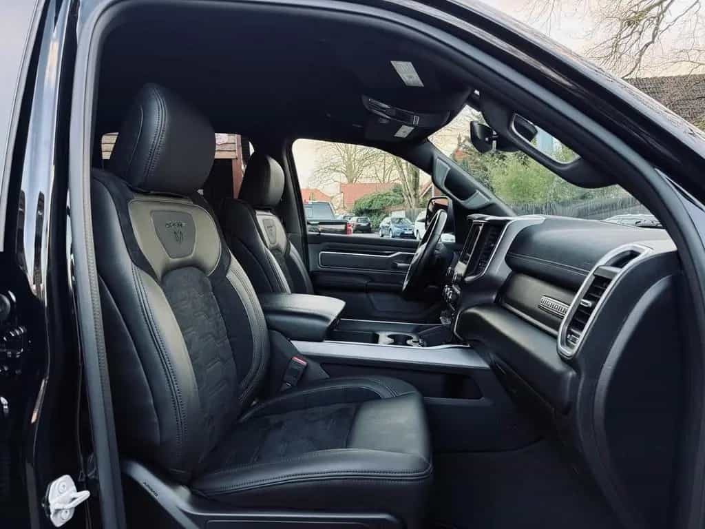 Dodge RAM SPORT*NIGHT*OFFROAD*LIFT*AHK*NAVI*BÜGEL*GARANTIE 04/2021-photo-43