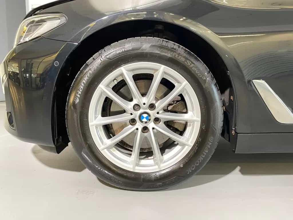BMW 5 Series 520d xDrive Limousine LiveCockpitProf Head-Up 12/2021-photo-13