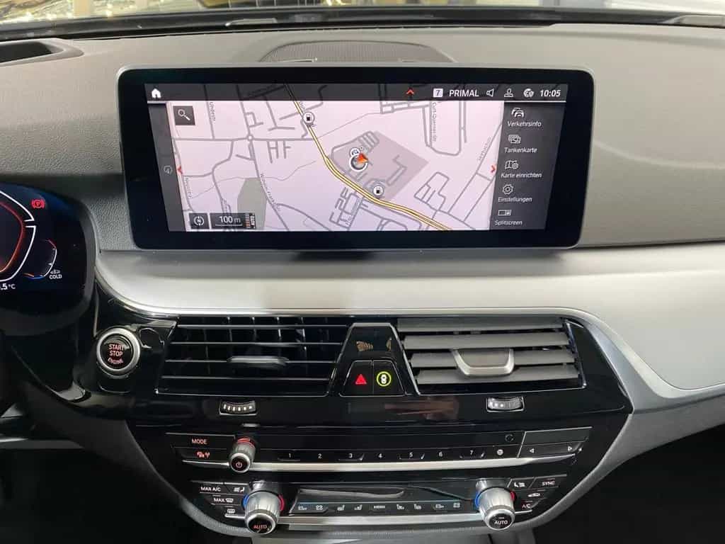 BMW 5 Series 520d xDrive Limousine LiveCockpitProf Head-Up 12/2021-photo-9