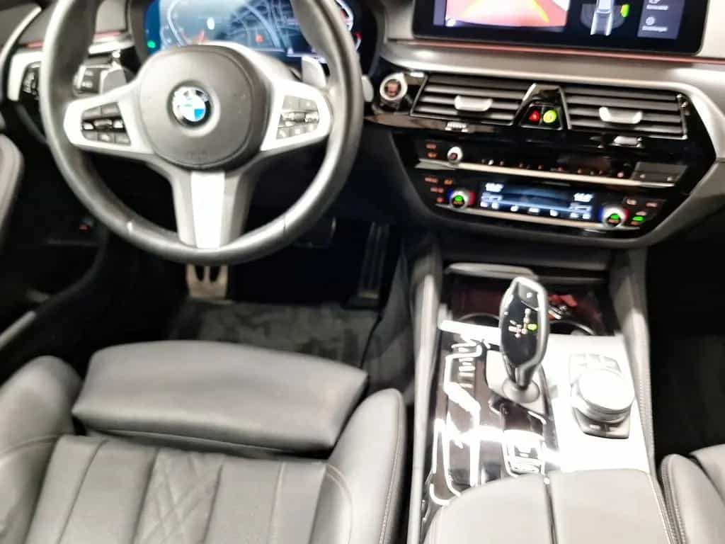 BMW 5 Series d xDrive Touring M Sport LiveCockpitProf 02/2023-photo-13